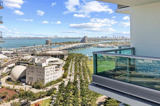 Complesso residenziale a Miami, Miami-Dade County