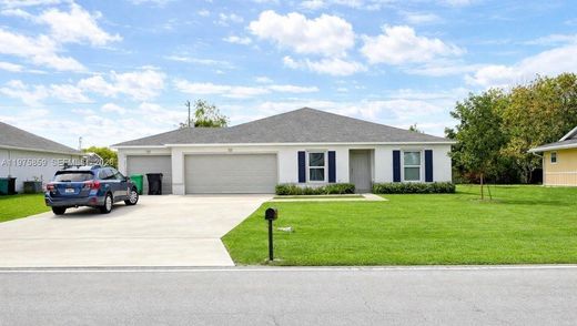 Villa in Port Saint Lucie, Saint Lucie County