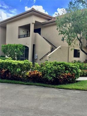 Residential complexes in Delray Beach, Palm Beach