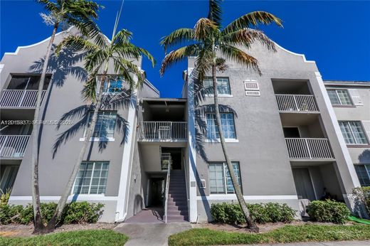 Complexes résidentiels à Pembroke Pines, Comté de Broward