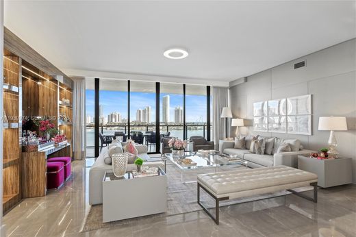 Residential complexes in Aventura, Miami-Dade