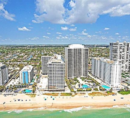Residential complexes in Fort Lauderdale, Broward County