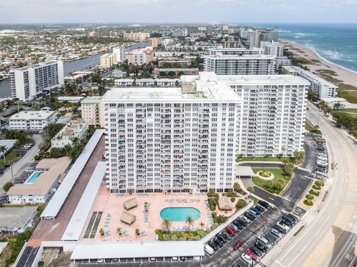 Residential complexes in Pompano Beach, Broward County