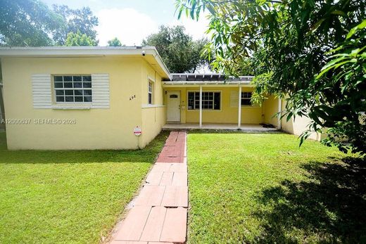 Villa in Miami Shores, Miami-Dade County
