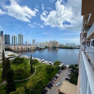 Residential complexes in Sunny Isles Beach, Miami-Dade