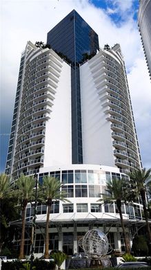 Residential complexes in Sunny Isles Beach, Miami-Dade