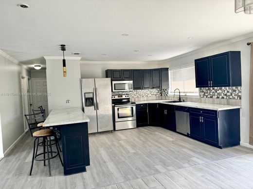 Villa Port Saint Lucie, Saint Lucie County