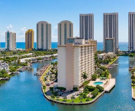 Komplex apartman Sunny Isles Beach, Miami-Dade County