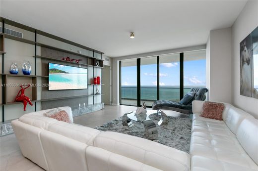 Complexes résidentiels à Sunny Isles Beach, Comté de Miami-Dade