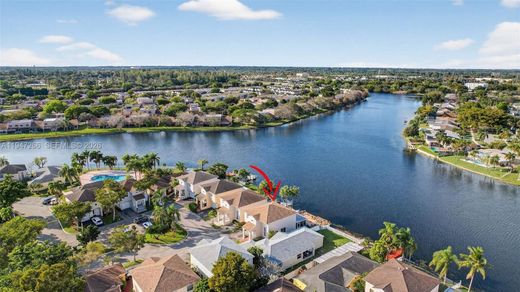 Villa in Pembroke Pines, Broward County