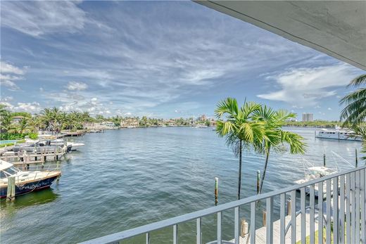 Residential complexes in Fort Lauderdale, Broward County