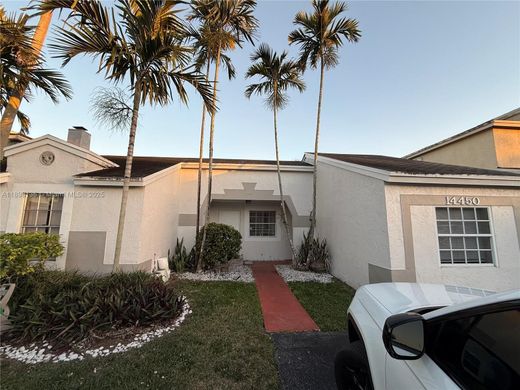 Villa in Miami, Miami-Dade County