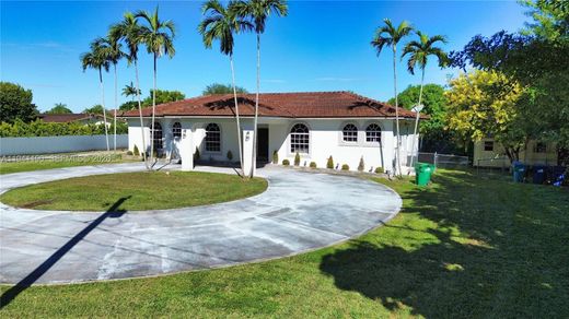 Villa in Miami, Miami-Dade County