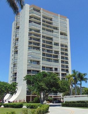 Residential complexes in West Palm Beach, Palm Beach