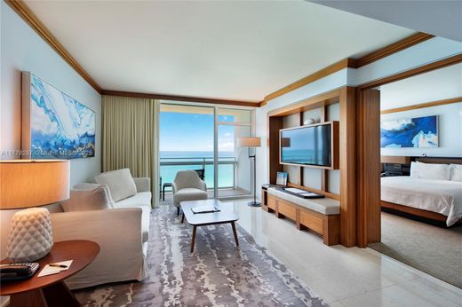 Residential complexes in Miami Beach, Miami-Dade