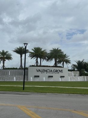 Вилла, Saint Lucie, Saint Lucie County