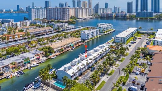 Casa di città a North Miami Beach, Miami-Dade County