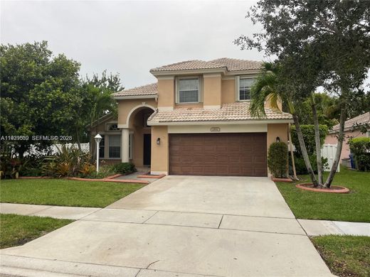 Willa w Pembroke Pines, Broward County