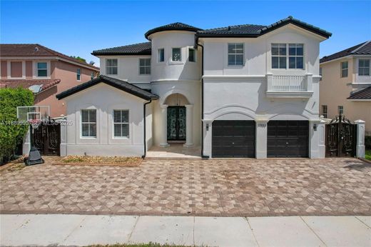 Villa in Hialeah, Miami-Dade County