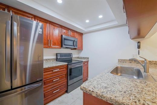 Townhouse in Hypoluxo, Palm Beach
