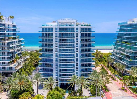 Surfside, Miami-Dade Countyのアパートメント・コンプレックス