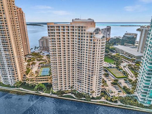 Residential complexes in Miami, Miami-Dade
