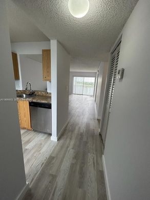 公寓楼  Miramar, Broward County