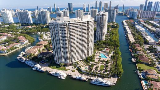 Complexes résidentiels à Aventura, Comté de Miami-Dade