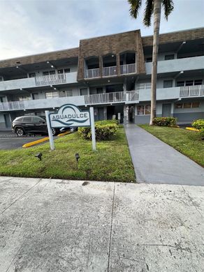 Complesso residenziale a Sweetwater, Miami-Dade County