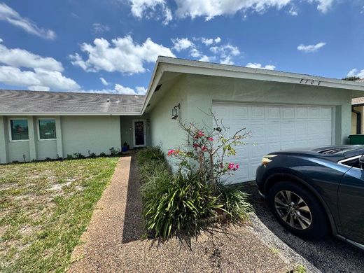 ﻓﻴﻼ ﻓﻲ Lauderhill, Broward County