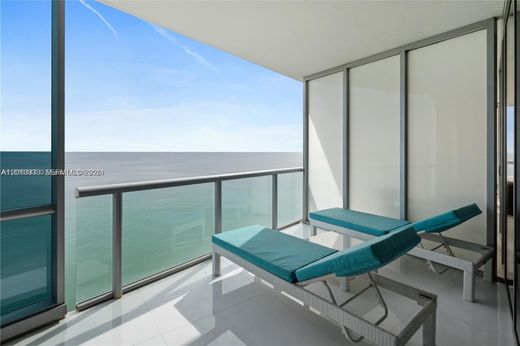 Residential complexes in Sunny Isles Beach, Miami-Dade
