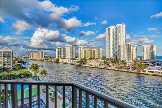 Complesso residenziale a Hallandale Beach, Broward County