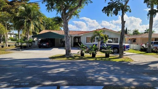 Villa in North Miami, Miami-Dade