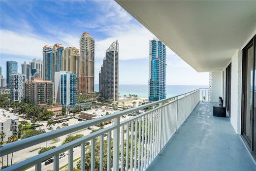 Residential complexes in Sunny Isles Beach, Miami-Dade