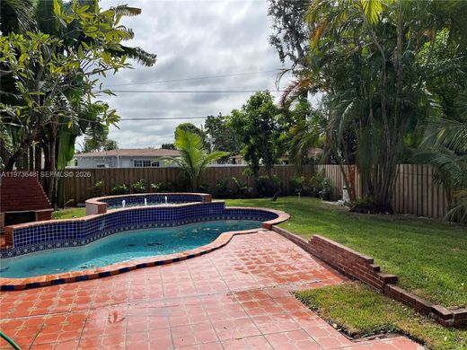 Willa w North Miami Beach, Miami-Dade County