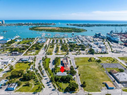 Kamienica w Riviera Beach, Palm Beach County