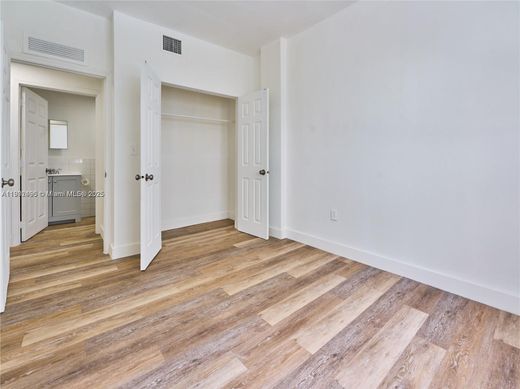 Kamienica w Miami Shores, Miami-Dade County