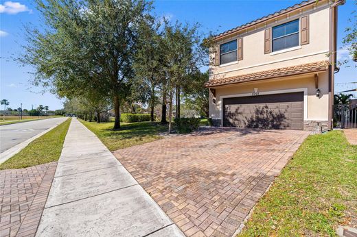 Villa Tamarac, Broward County
