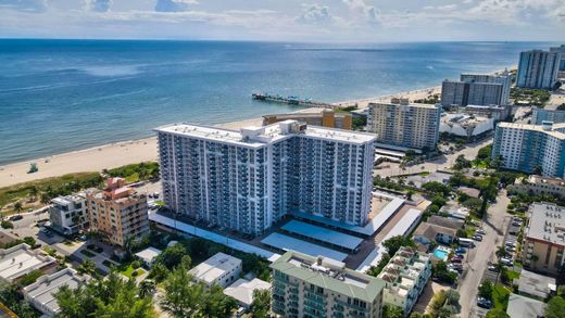 Residential complexes in Pompano Beach, Broward County