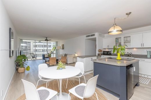 Κτίριο σε Key Biscayne, Miami-Dade County