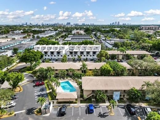 Residential complexes in Wilton Manors, Broward County