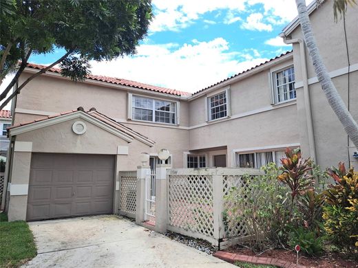 Townhouse in Cooper City, Broward County