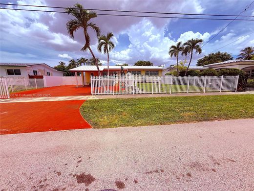 别墅  Hialeah, Miami-Dade County