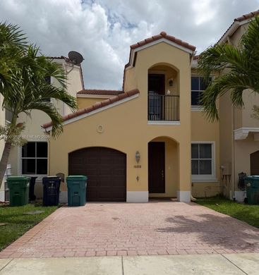Townhouse in Miami Terrace Mobile Home, Miami-Dade