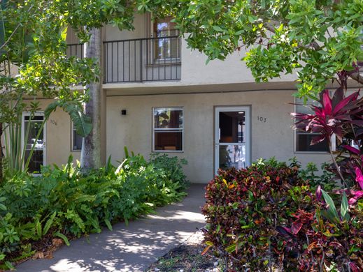 Residential complexes in Pompano Beach, Broward County