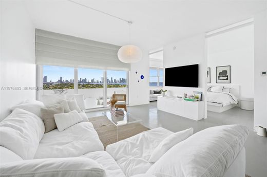 Complesso residenziale a Miami Beach, Miami-Dade County