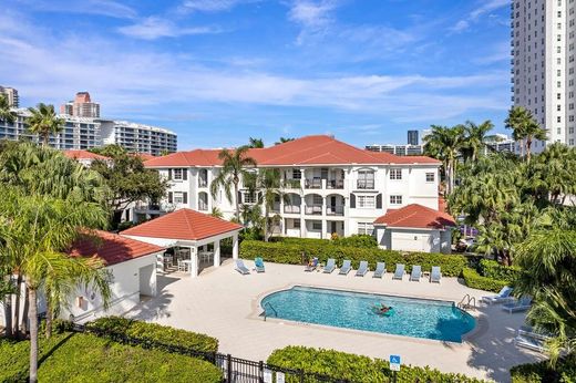 Aventura, Miami-Dade Countyのアパートメント・コンプレックス