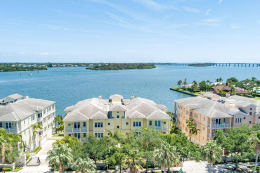 Residential complexes in Indian River Shores, Indian River County