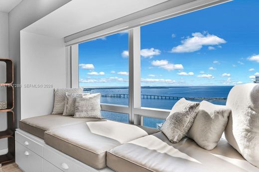 Residential complexes in Miami, Miami-Dade