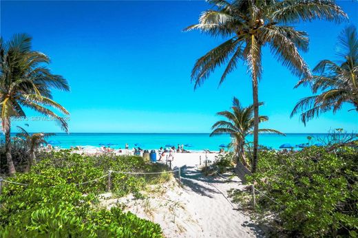 Wohnkomplexe in Hallandale Beach, Broward County